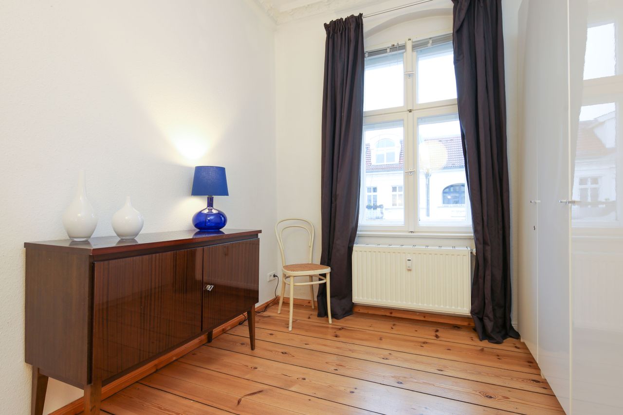 Design meets Klassik, perfect 2 room apartment near Helmholtzplatz on Prenzlauer Berg