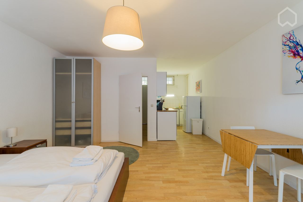 Neat & great suite in Charlottenburg, Berlin