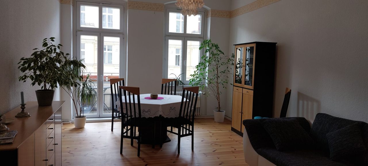 Charming flat in an historical building near Charlottenburg Castle Park