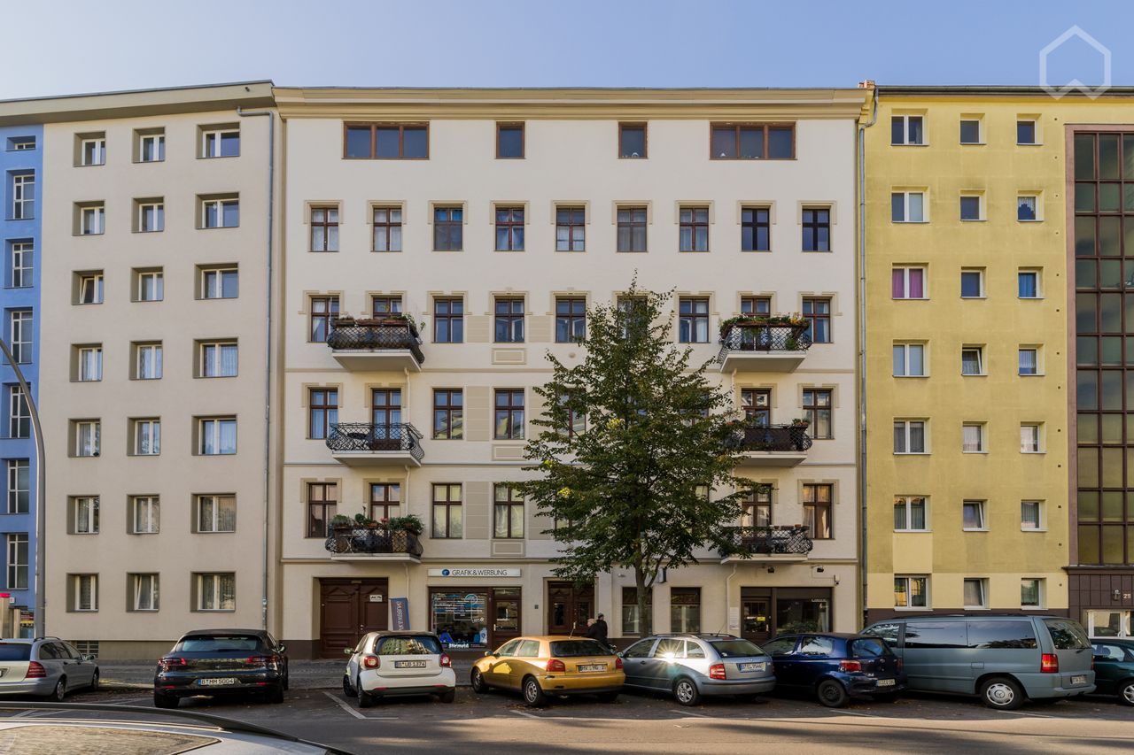 Fashionable, charming apartment in Charlottenburg (Berlin)