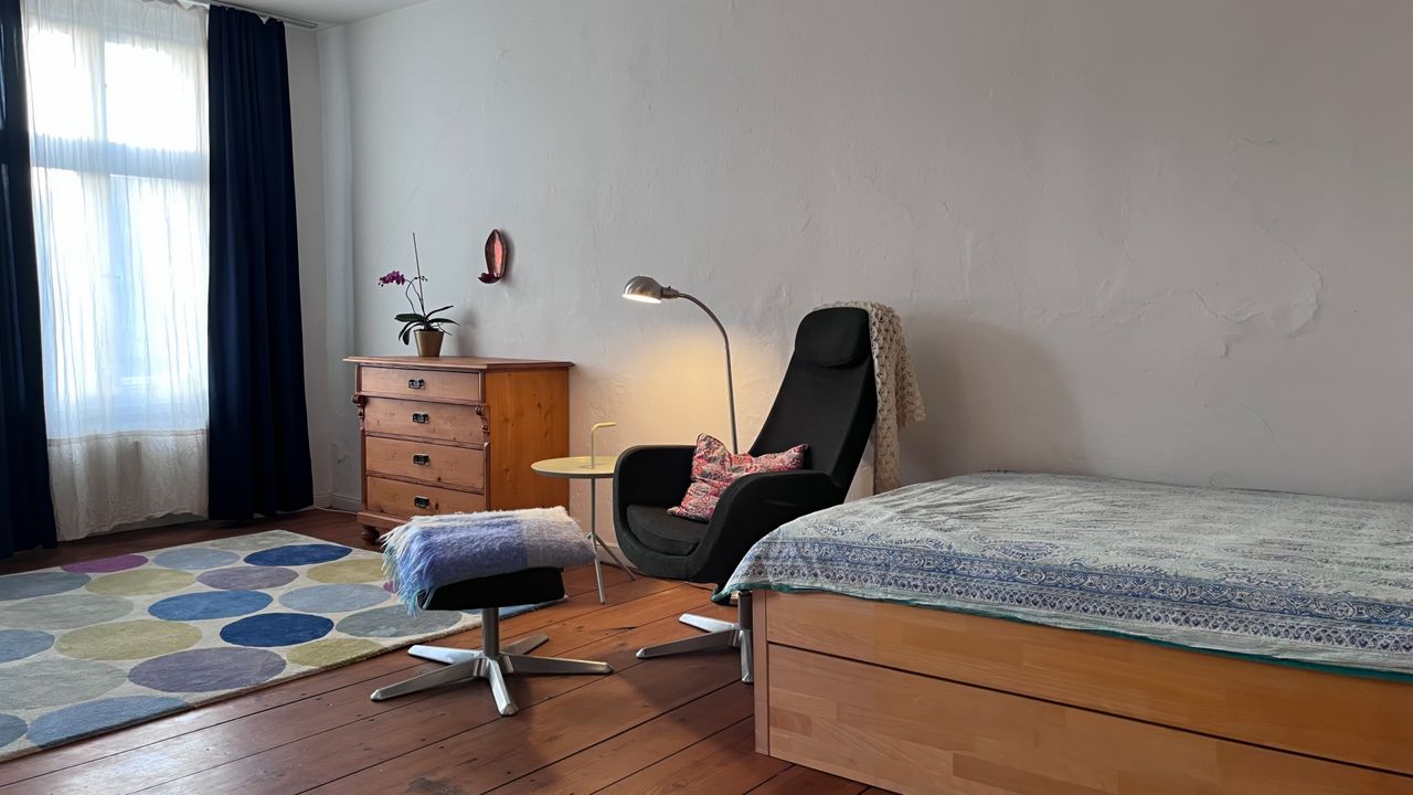 Cozy and Fully Equipped Old Building Apartment in the Heart of Kreuzberg