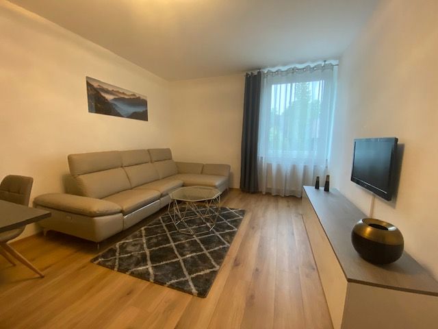 New-furnished, 2-room apartment in Munich