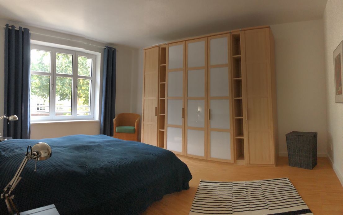 Sunny, comfortable apartment in southwest Berlin!