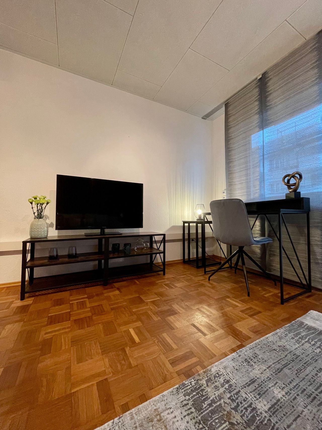 New apartment near city center, air conditioning, high speed internet and XXL bed