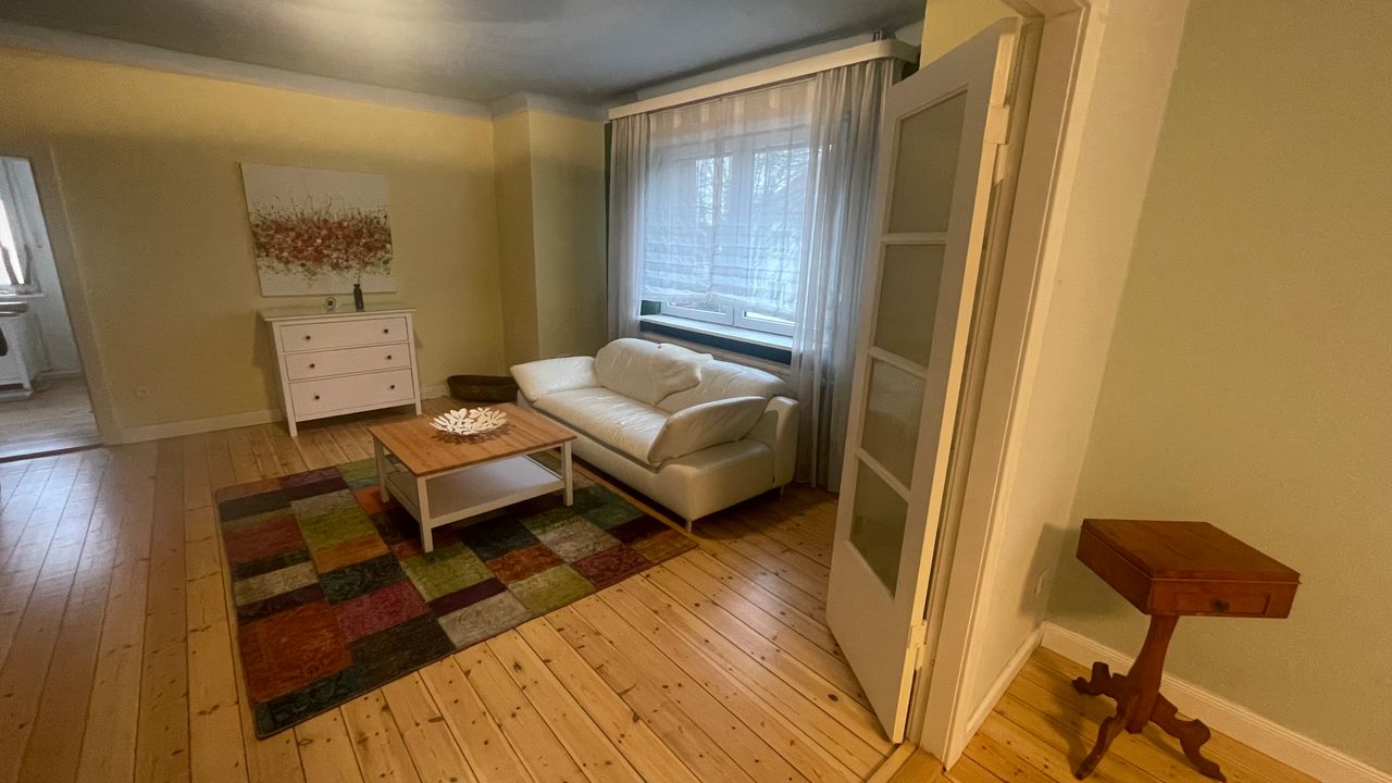 Villa Kunterbunt - nice and cozy apartment with high ceilings in Lichtenrade (Berlin)