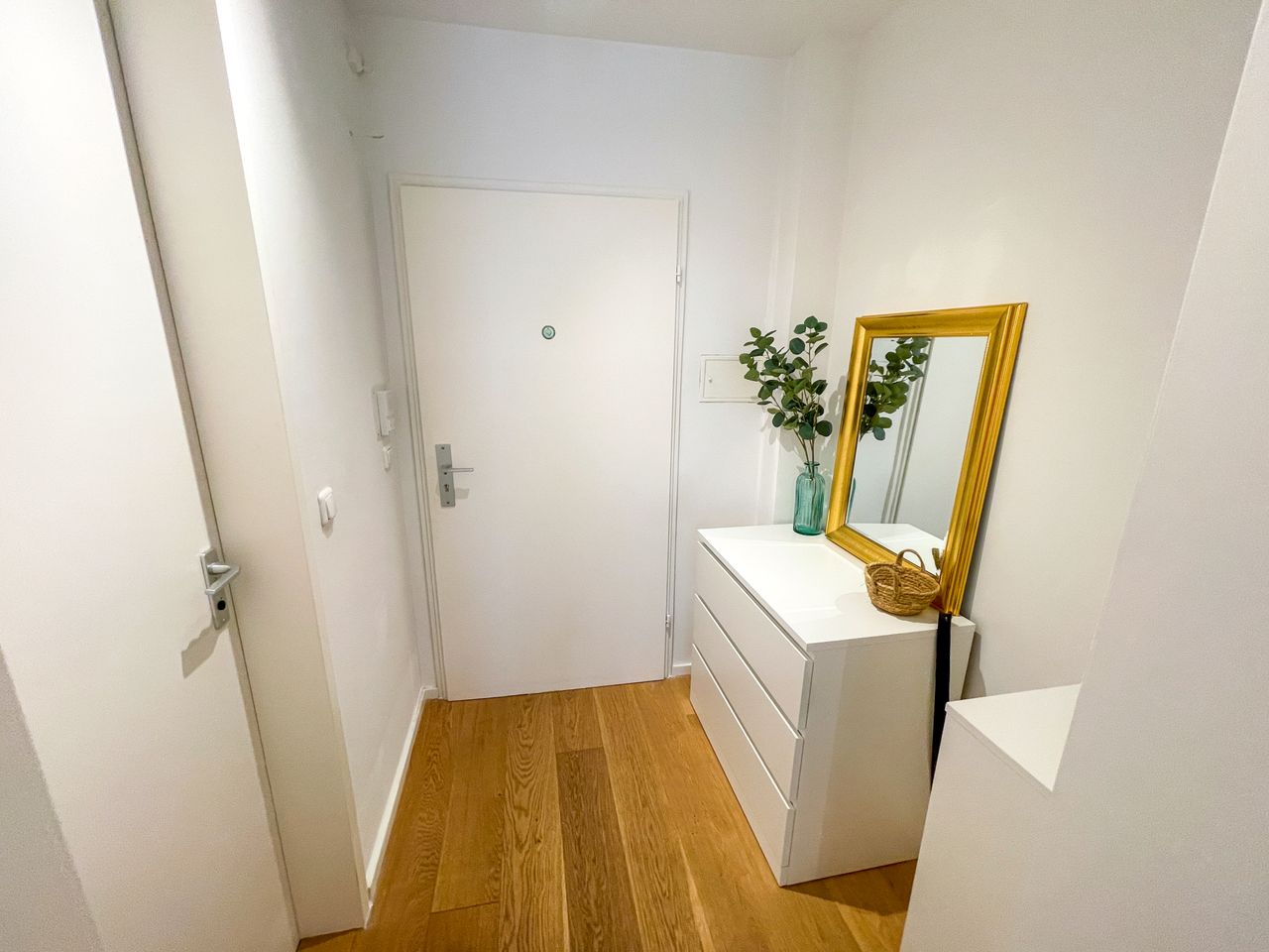 Modern apartment with balcony near Theresienwiese