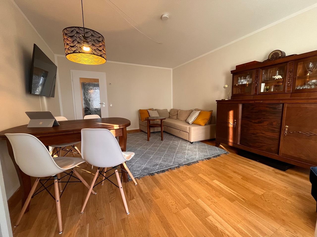 Close to the university, Bavarian railway station, flat in Leipzig