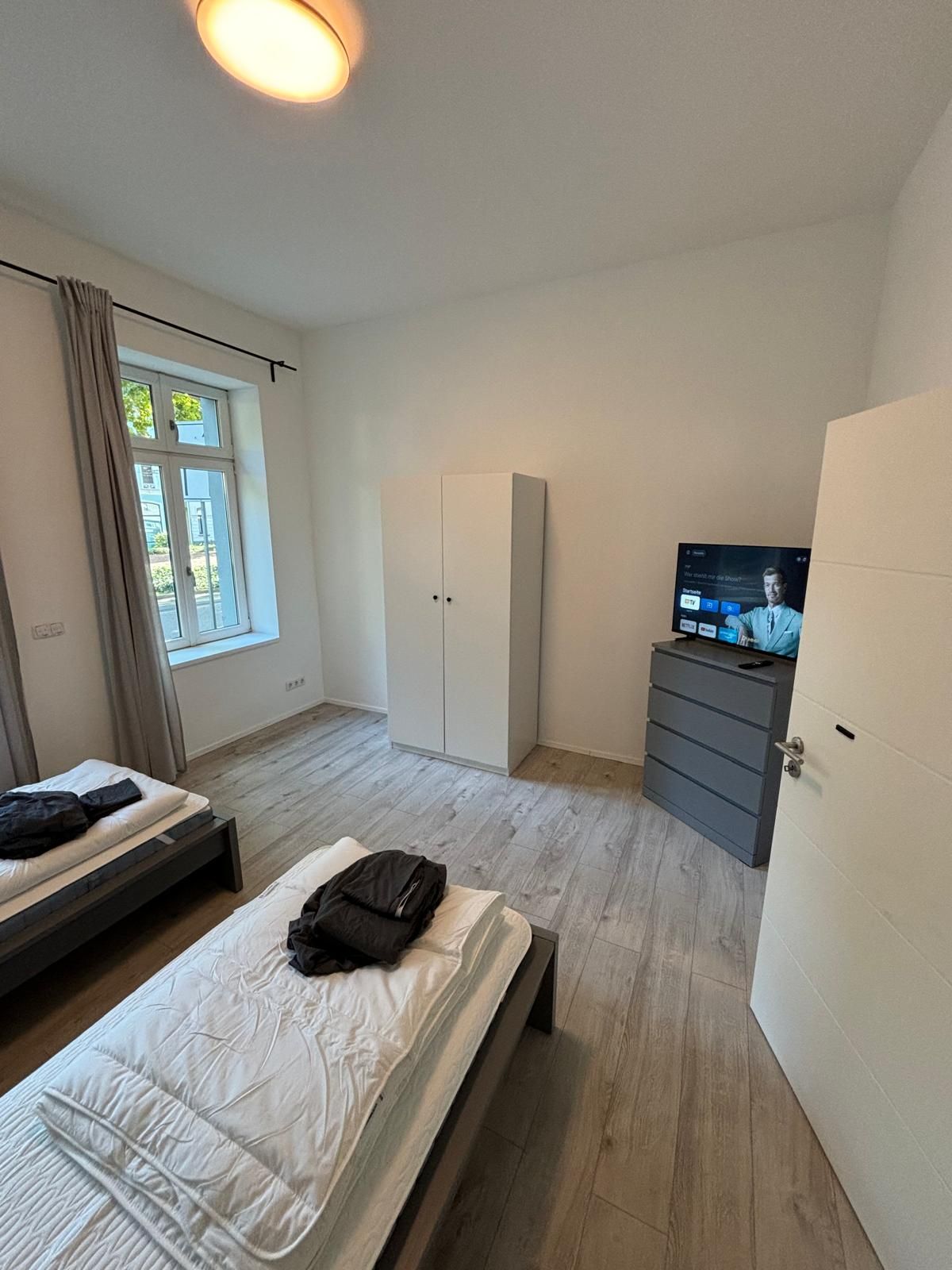 Modern and cozy - studio apartment with separate bedroom in Krefeld