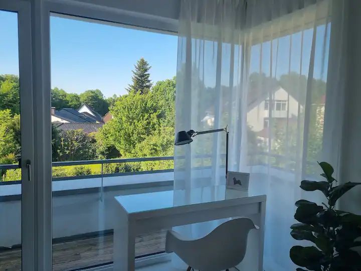 Penthaus Apartment close to University, quiet, large terrasse