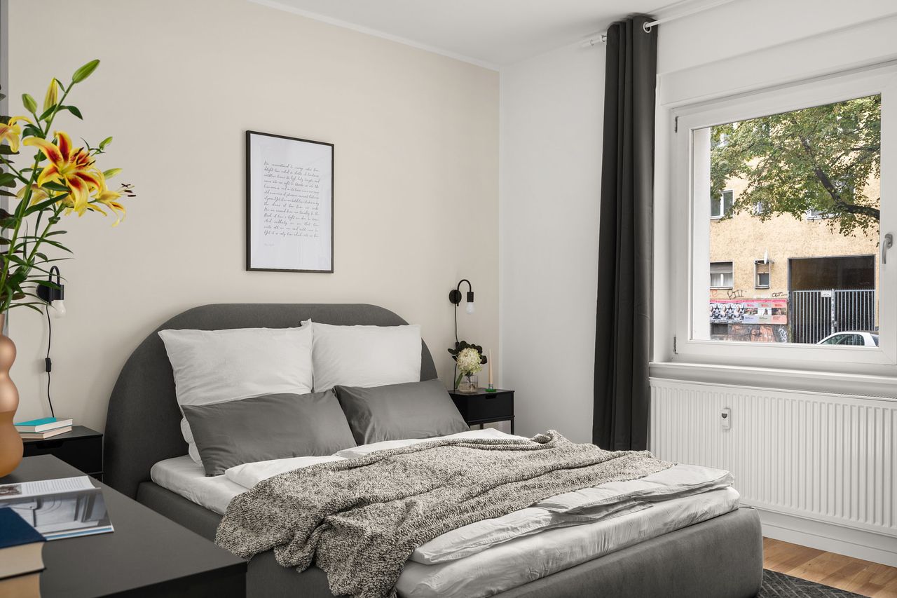 Modern Apartment with One Bedroom, Living room and Workspace in Neukölln