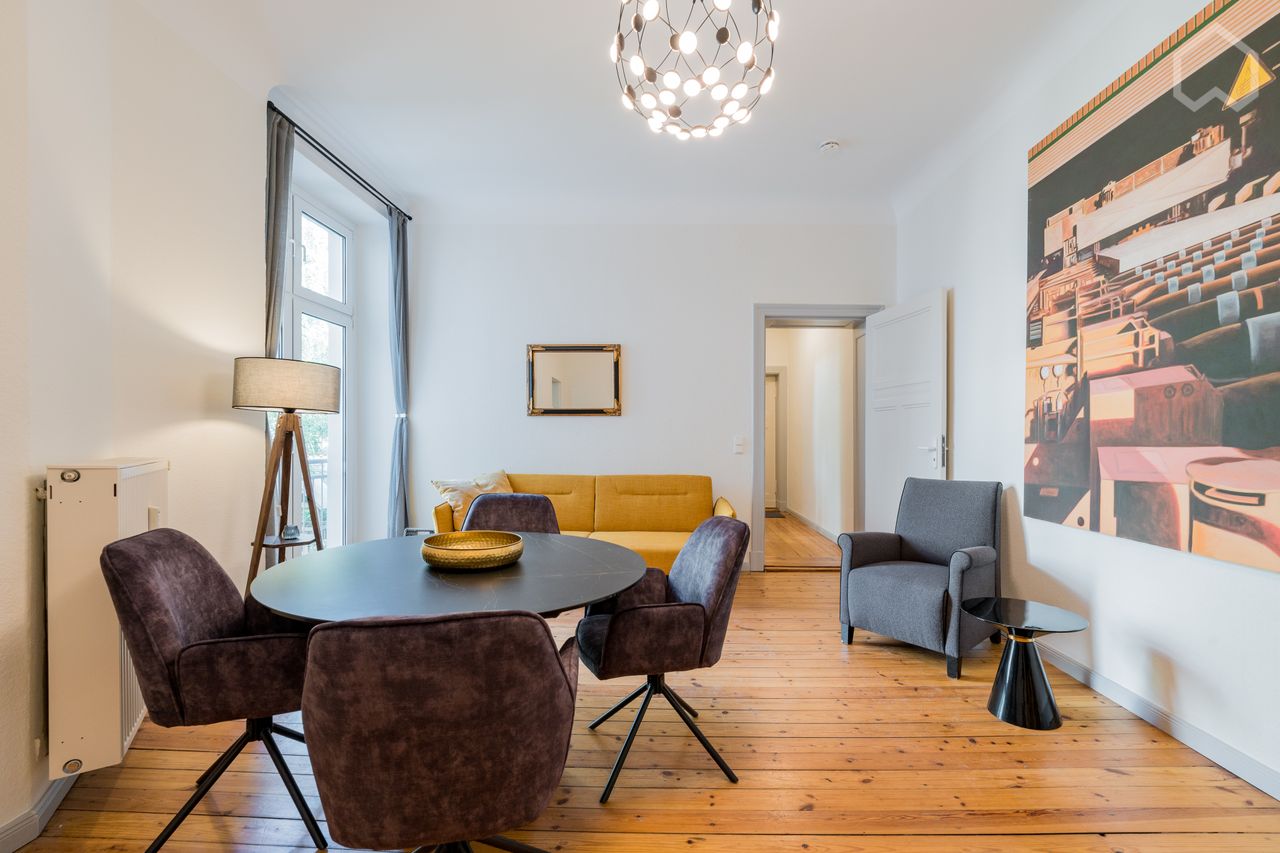 Friedrichshain - chic, modern 2 room apartment in a sought-after location