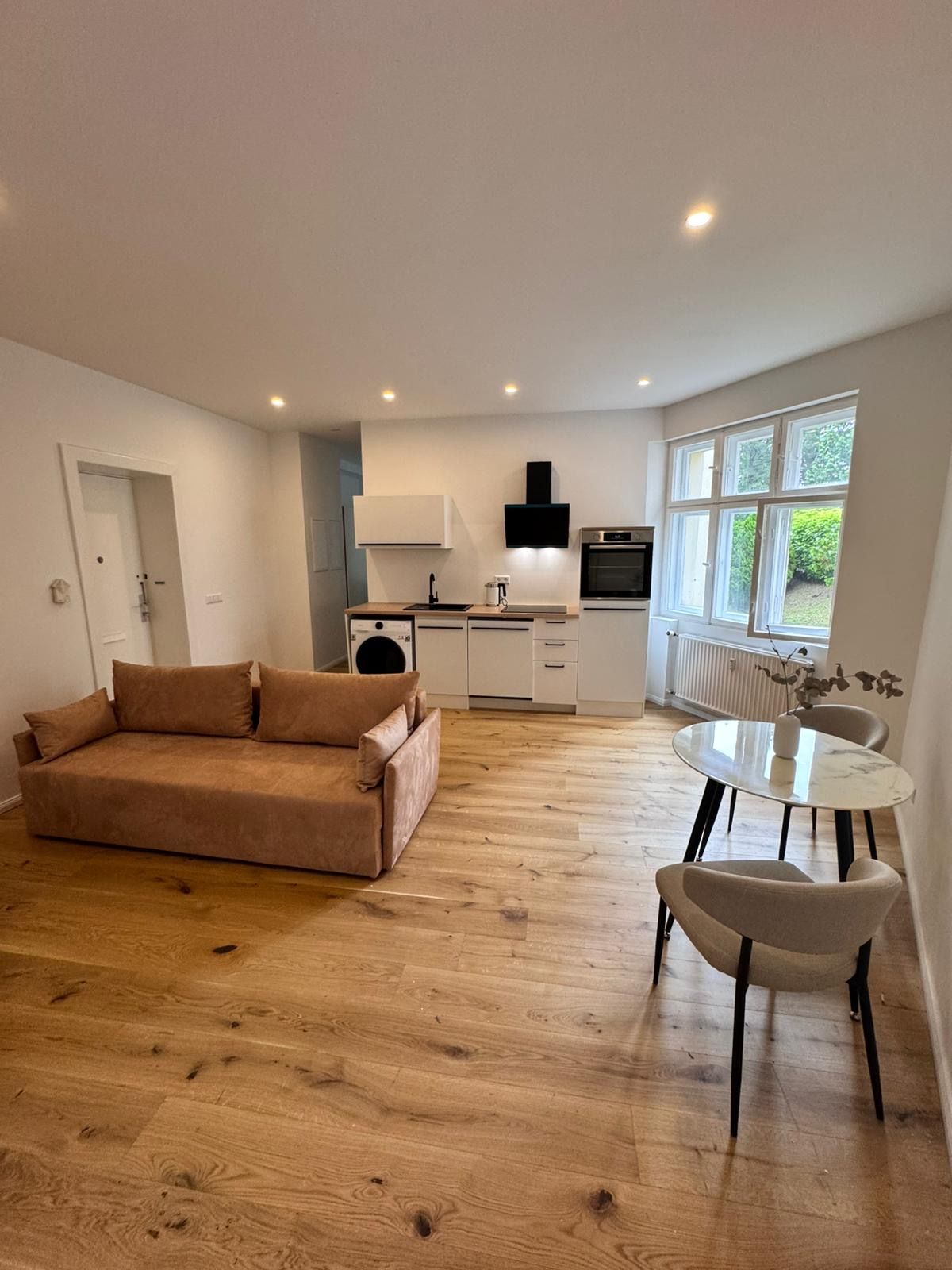 Stylish & Fully Furnished Apartment in Berlin Tempelhof-Schöneberg – Available Now