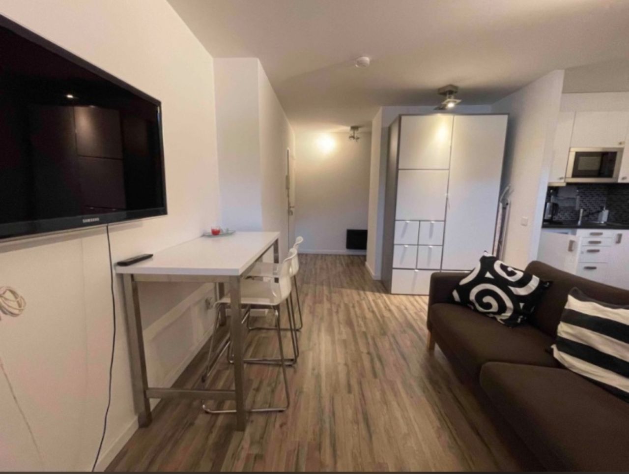 Fantastic, spacious studio in Düsseldorf