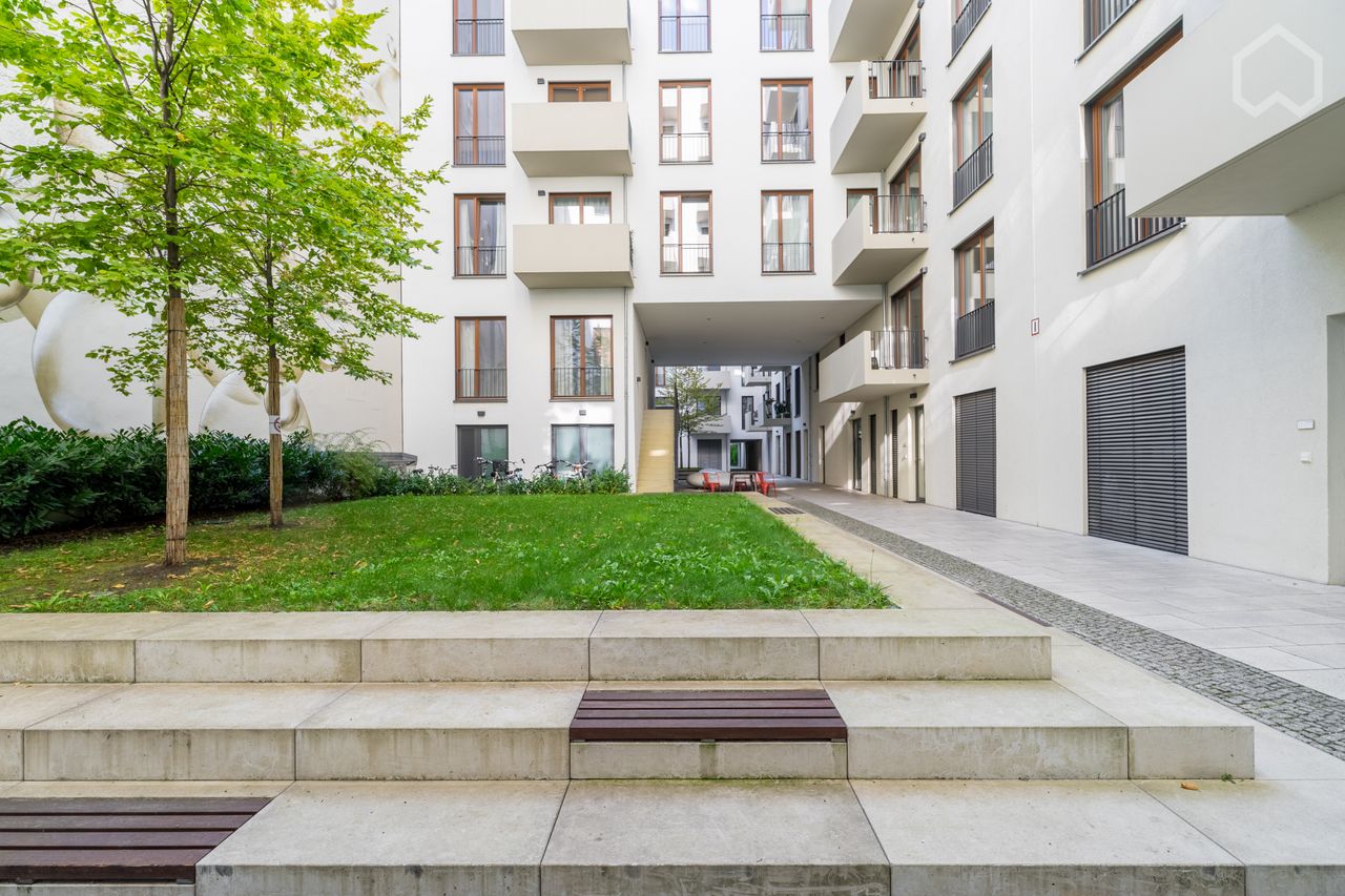 High-Quality 3-Room Apartment with 2 Bedrooms Near Charité, Berlin