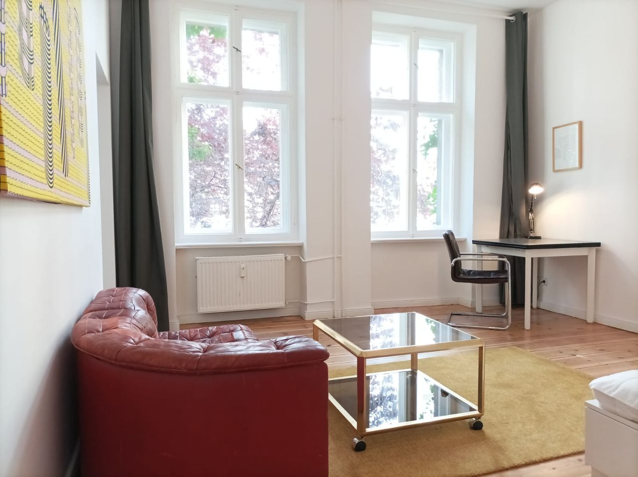 Beautiful flat next to the canal