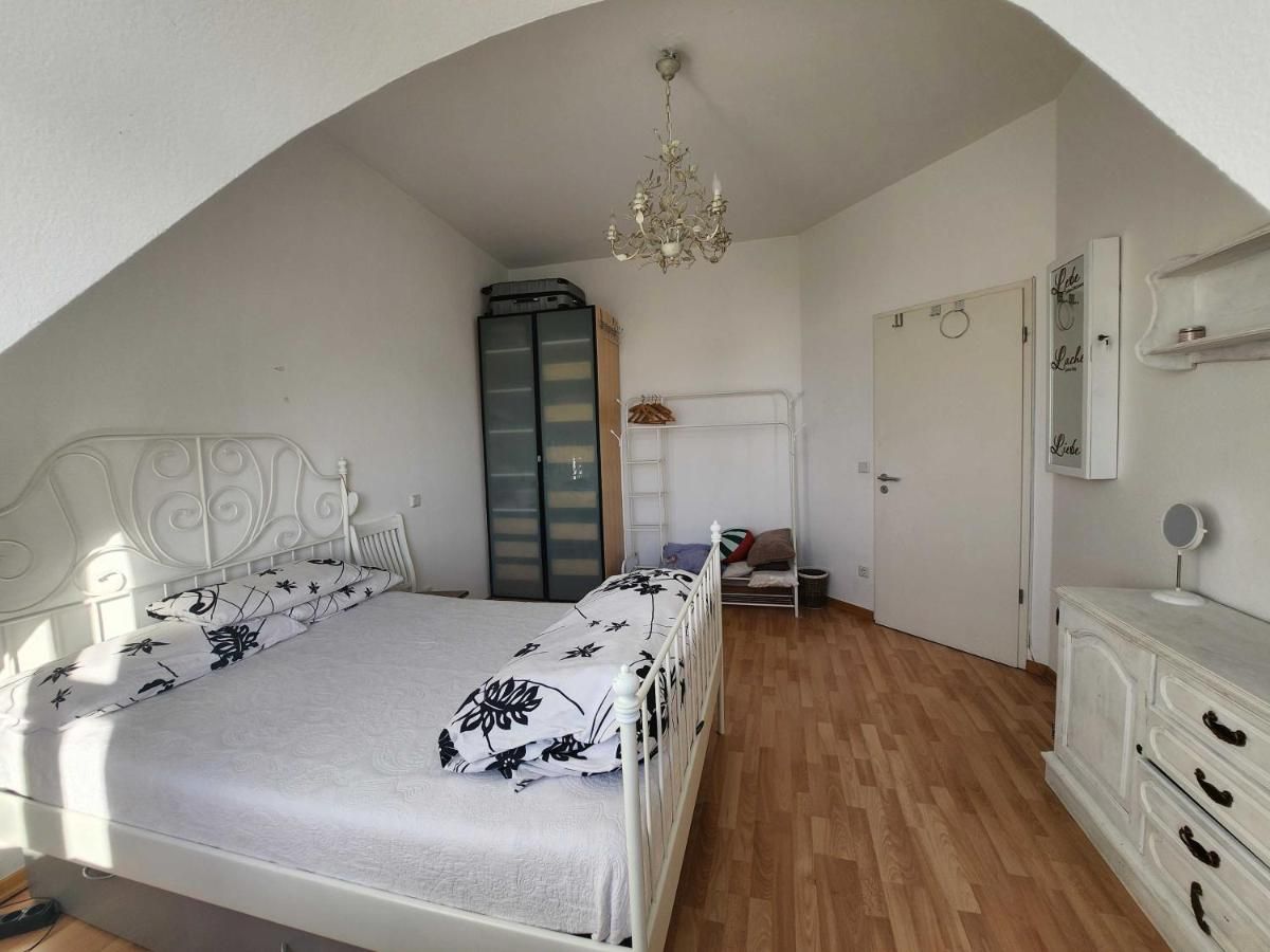 Sublet: 2-Room Apartment with Big Balcony in Tegel, Berlin