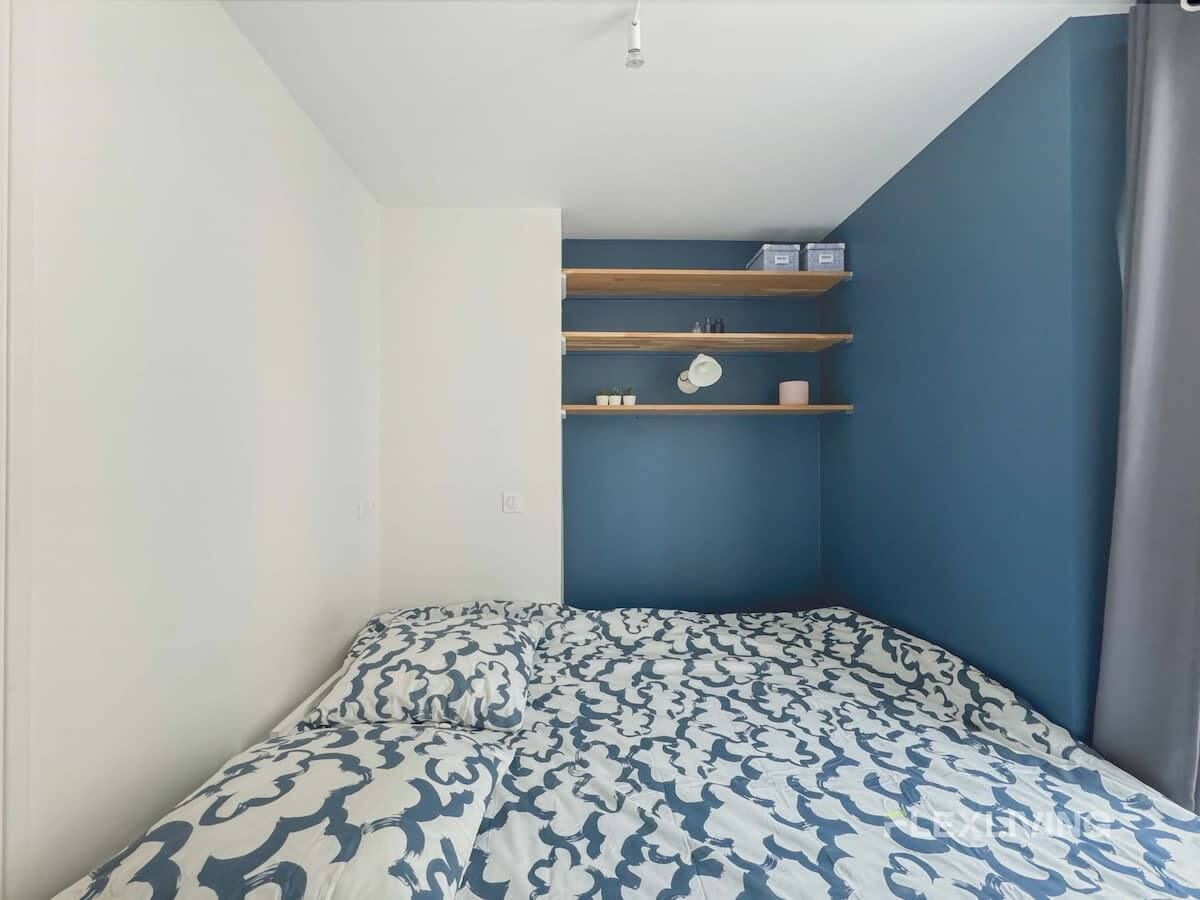 Comfortable apartment nestled on the 4th floor of a charming condominium.