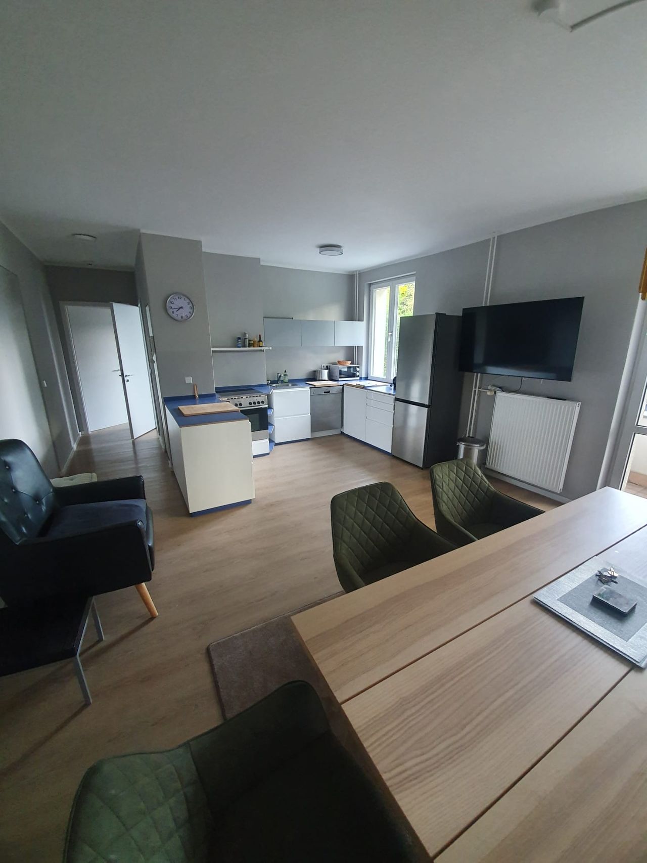 Comfortable and spacious apartment with 4 bedrooms in Berlin