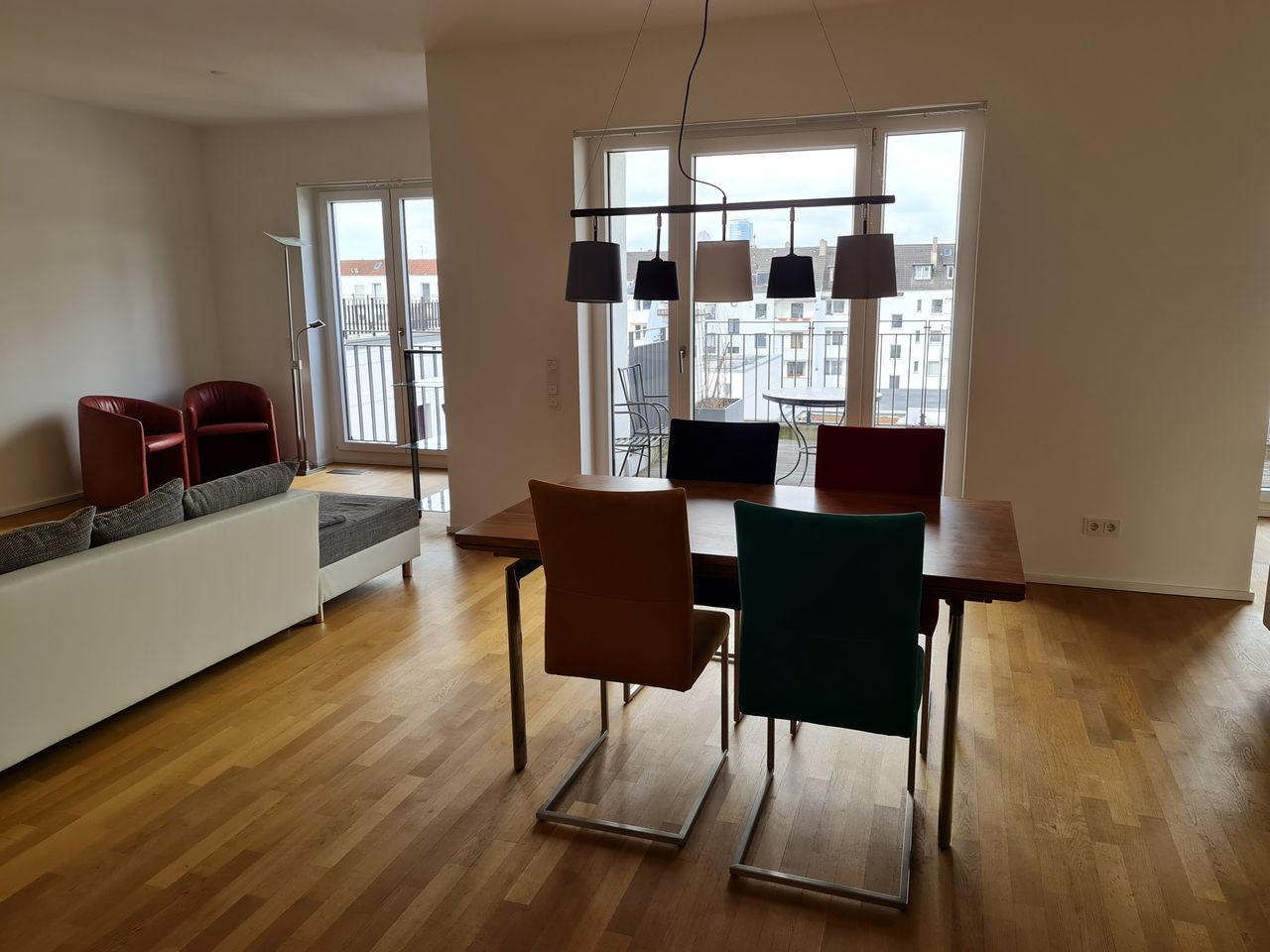 Modern, awesome in Düsseldorf 5th Floor, great view, Joop Furniture, Luxury Kitchen