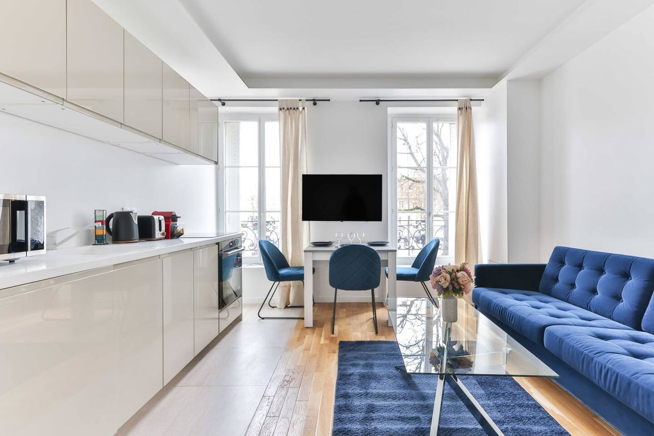 Modern 50m2 flat, nestled in the cultural and dynamic heart of the 12th arrondissement.