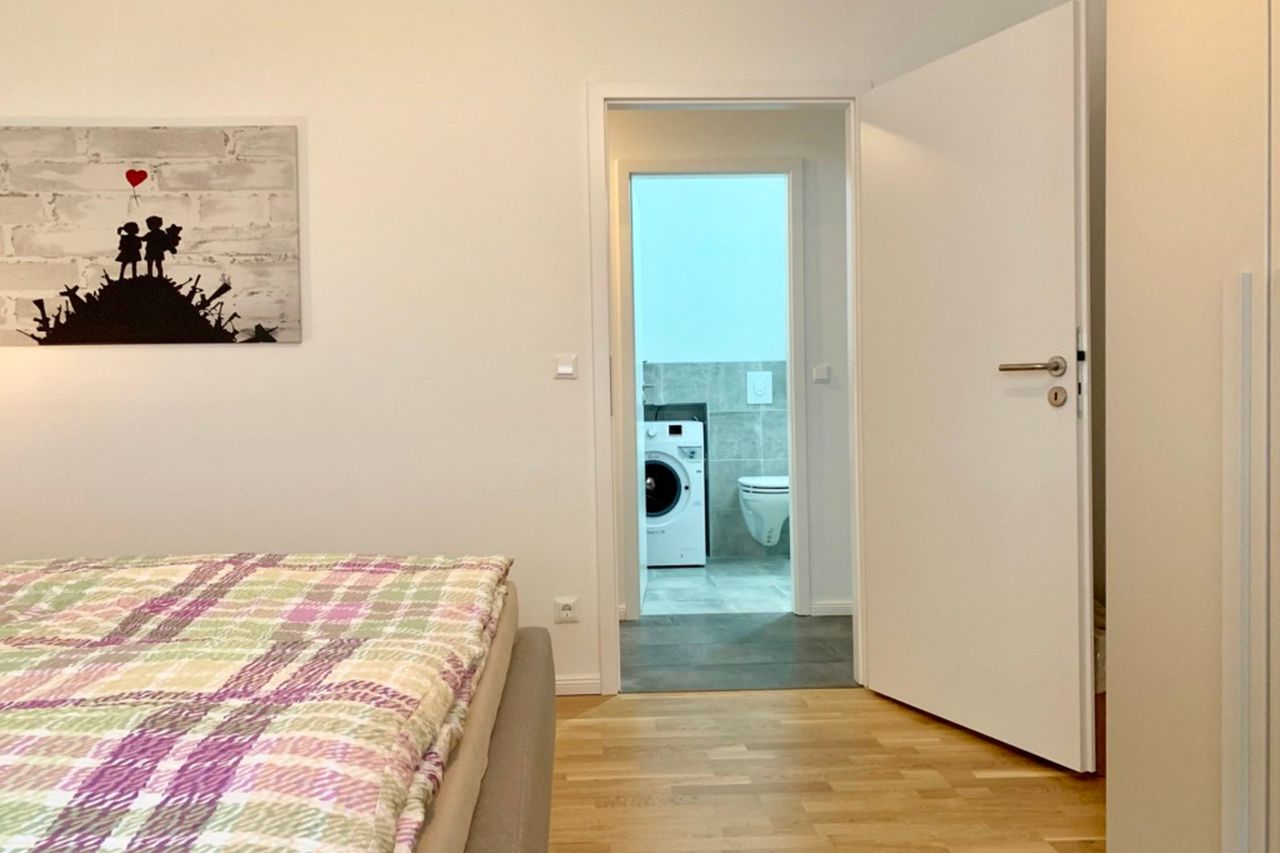 chic and modern 1-bedroom apartment in central Berlin