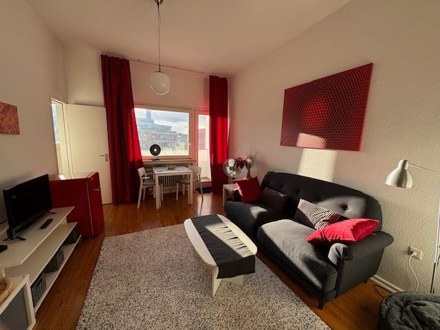 Awesome home in Kreuzberg close to Check-Point-Charlie