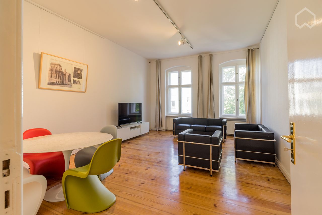 New and bright 3 room designer flat in desired Kreuzberg neighborhood