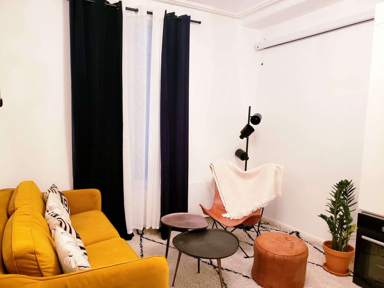 Charming bright apartment with 1 bedroom, comfortable living room, Batignolles district