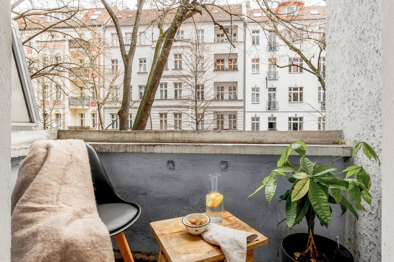 3 bedrooms apartment with office in Friedrichshain