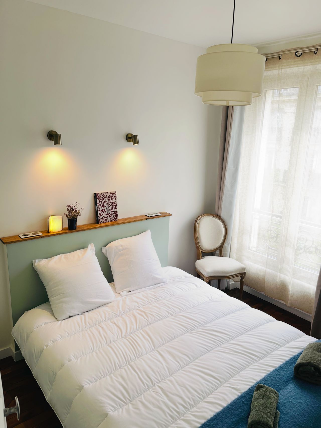 Bright and cozy 1 bedroom & 1 living room renovated in nice area, Paris