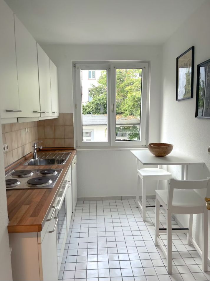 Elegant 3 Bedroom apartment in Frankfurt Westend