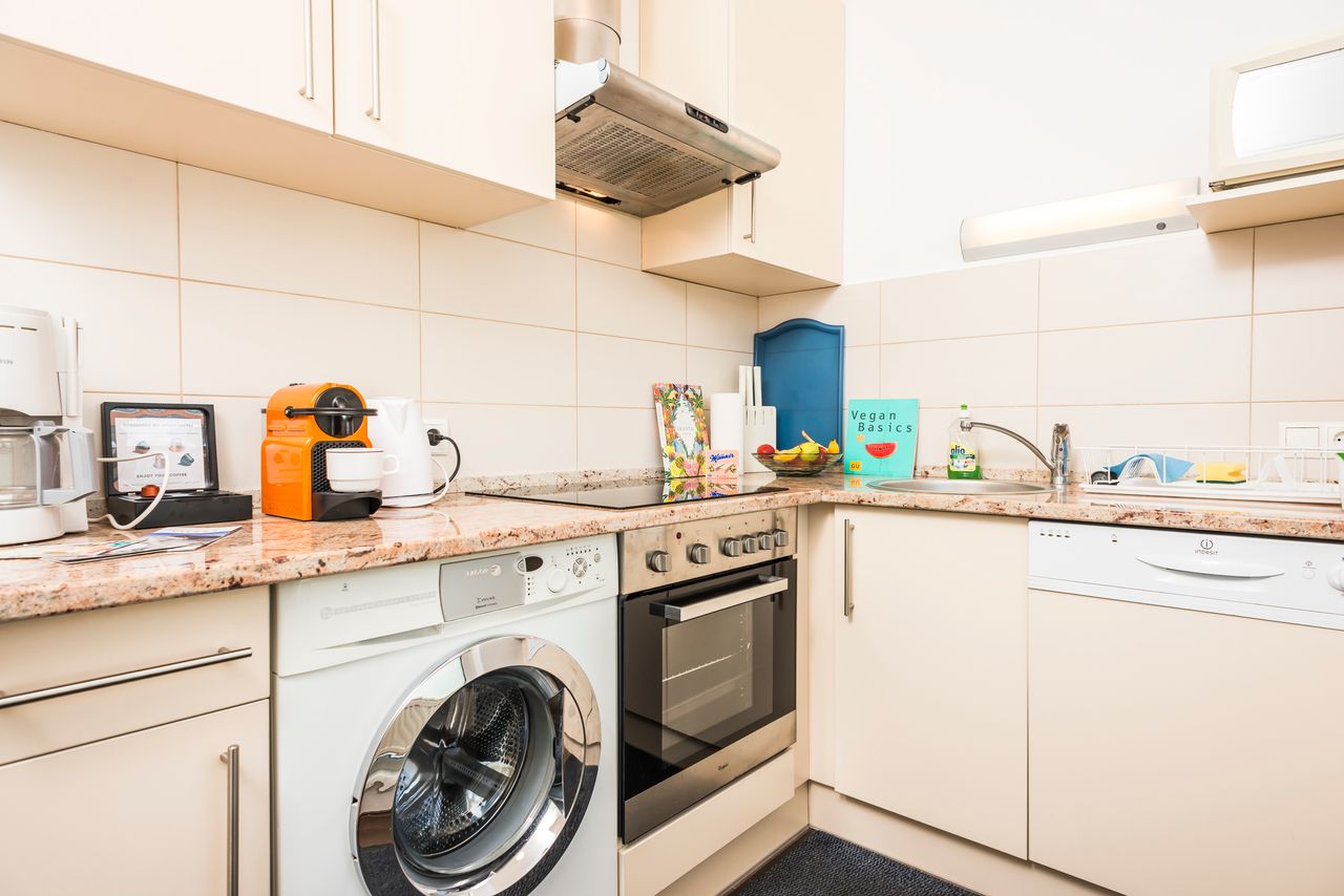 Spacious, modern flat