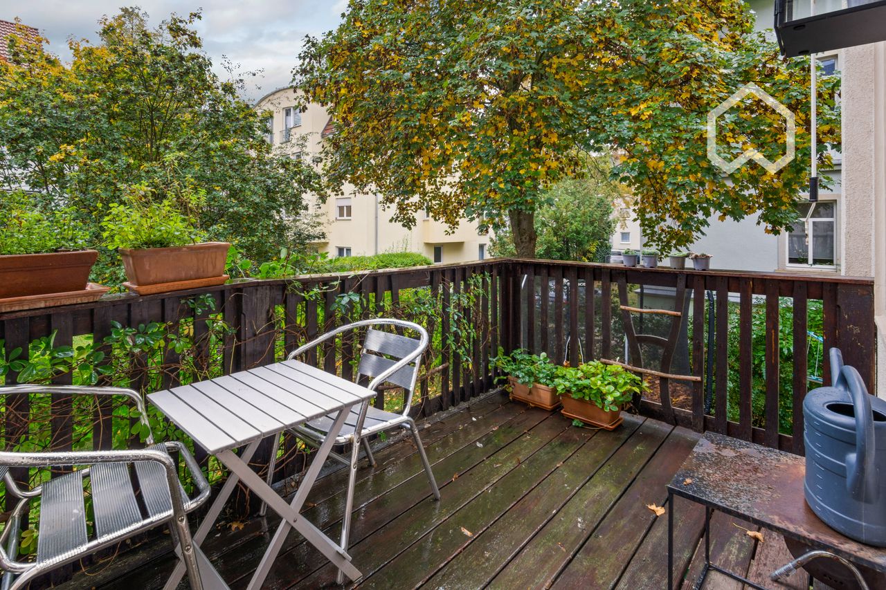 Bright, charming flat in top location with 2 terraces