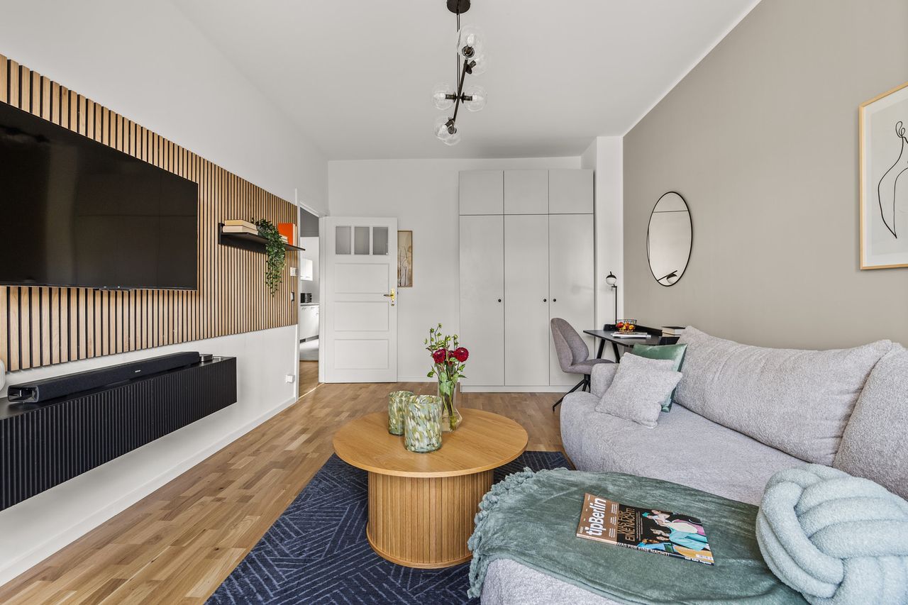 Exclusive furnished 2-room apartment close to the center of Berlin