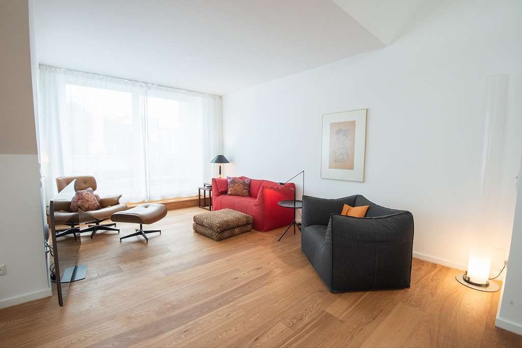 Cozy top floor apartment with 168m2 with terrace 2 bedrooms in the 9th district