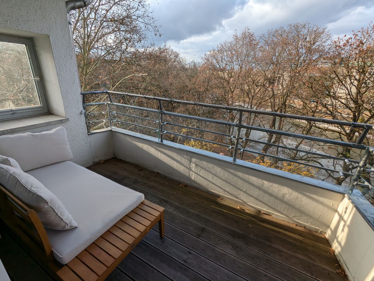 Bright and family-friendly apartment with a view of the Isar and the German Museum