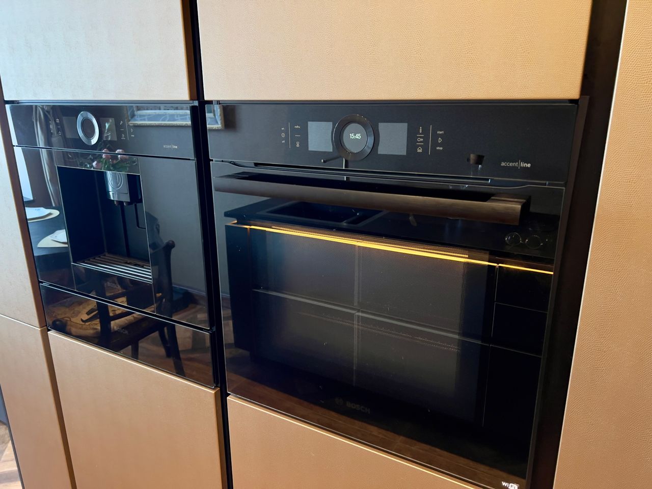 Elegant 3-Room Apartment with Luxury Interior – Central Location,