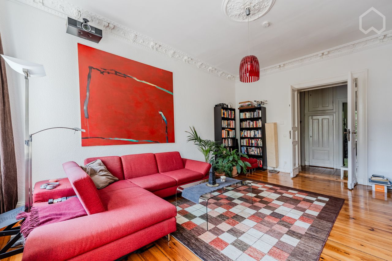 Move in & feel at home: Charming family apartment in the green Bergmann-Kiez