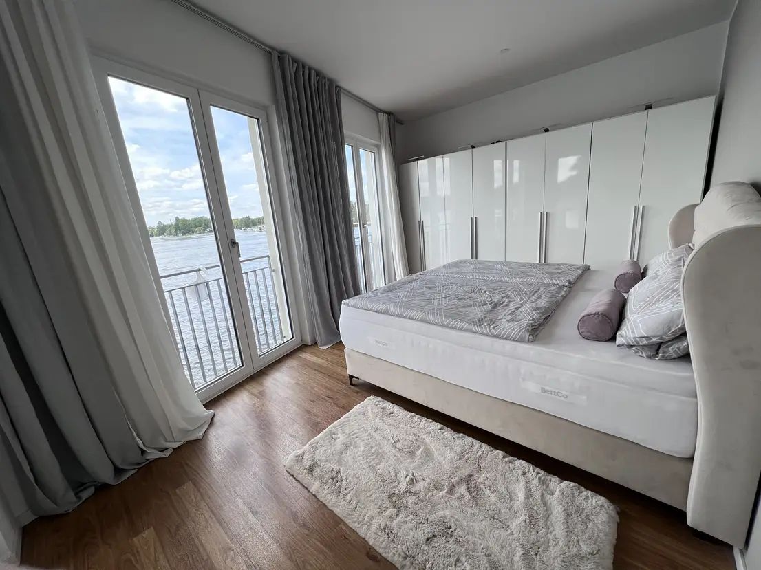 Luxurious 3-room dream apartment with lake view