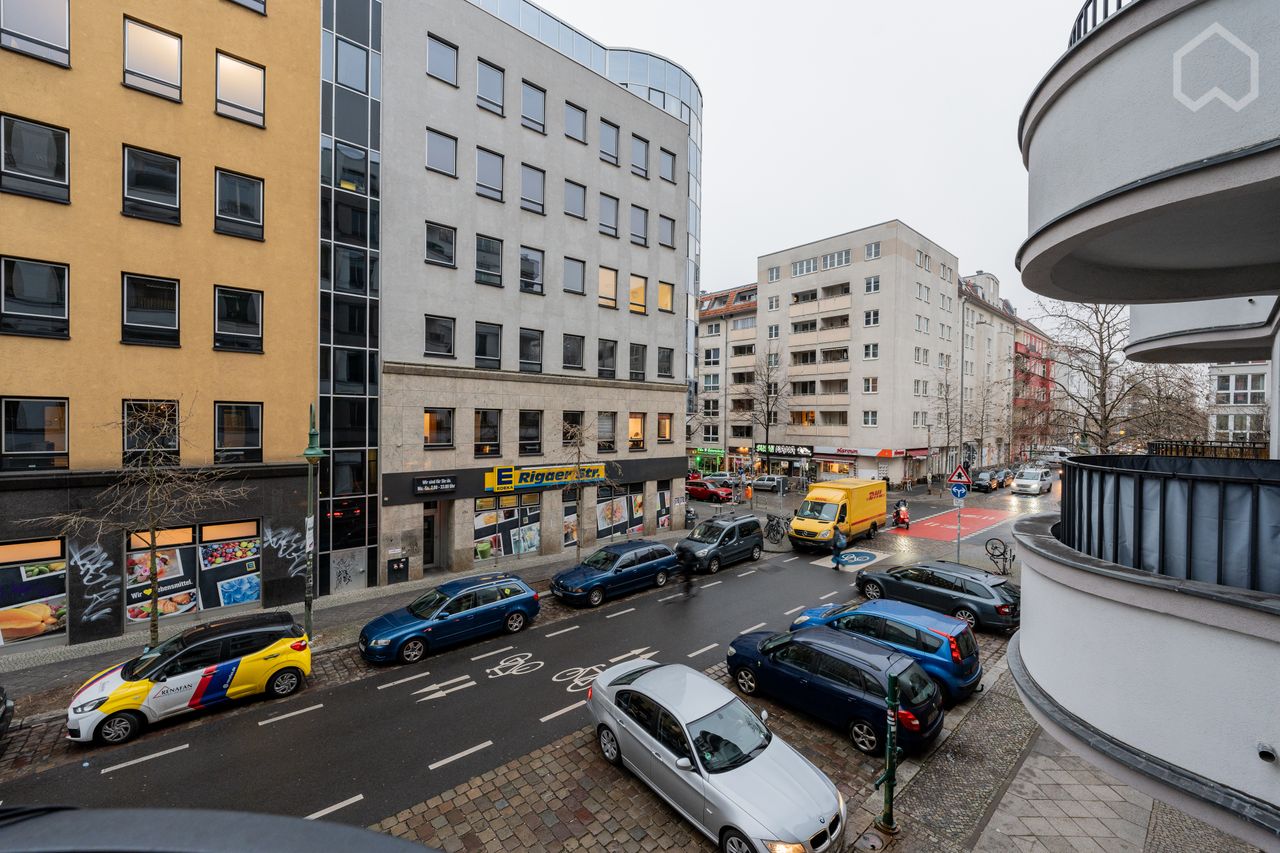 Dream flat in Berlin-Friedrichshain: modern charm and urban elegance combined!