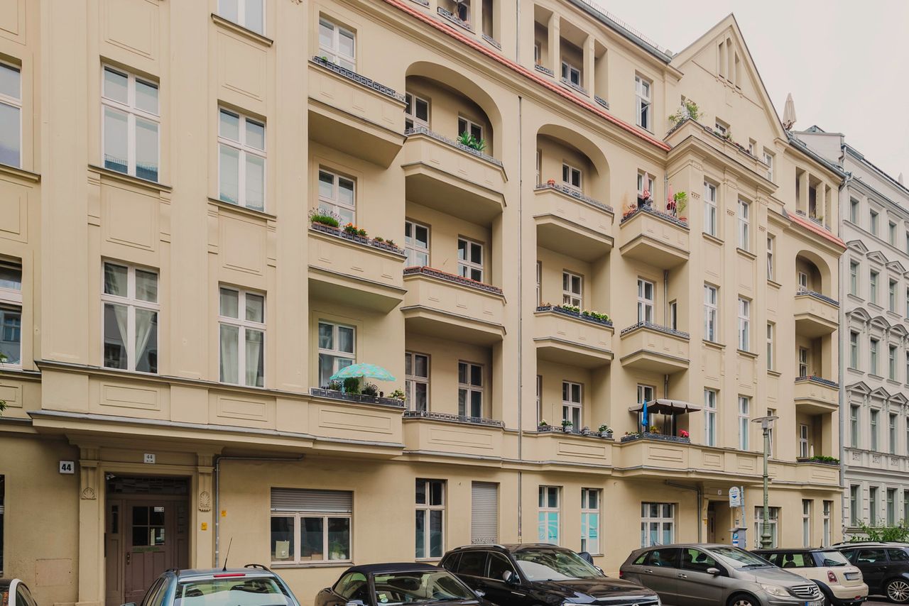 Terrific Prenzlauer Berg 2BR w/ W/D, Fully Furnished