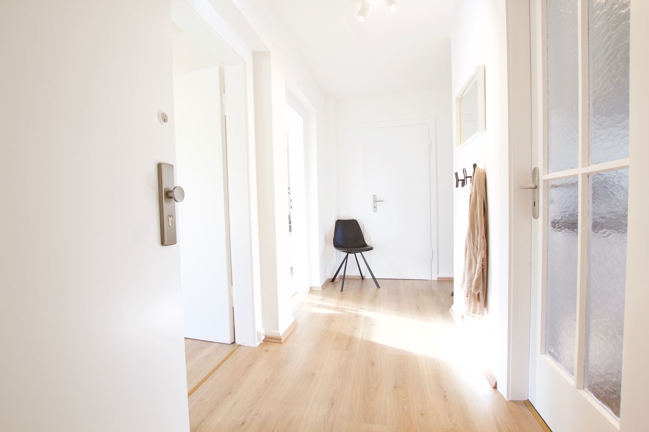 Furnished 2-bedroom apartment, 65m2 + 10m2 (700 + 108 ft2)  Frankfurt Nordend