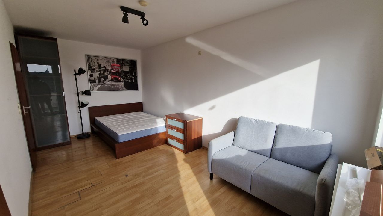 Wonderful Bright Room in a Shared Apartment, Düsseldorf Flehe