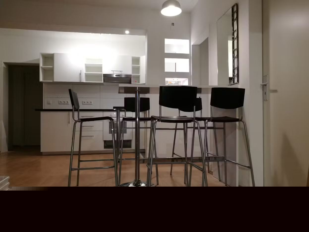 Cozy room in a student flatshare