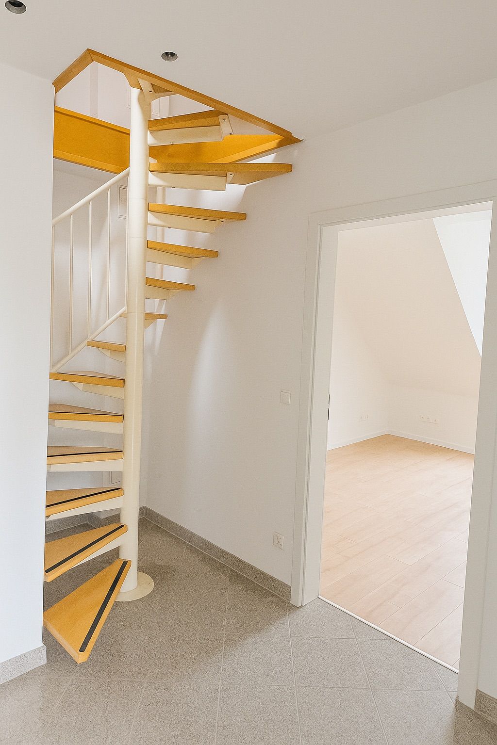 3 room top floor - maisonette apartment