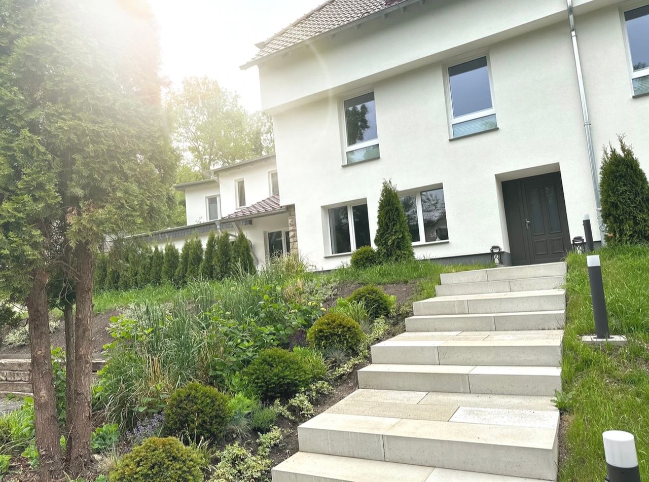 Spacious Family Friendly Flat in renovated Estate Home in Erfurt