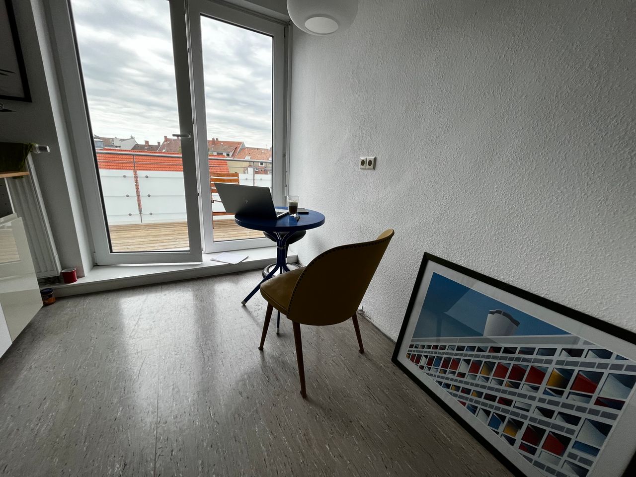 Spacious apartment over the roofs of Karlsruhe
