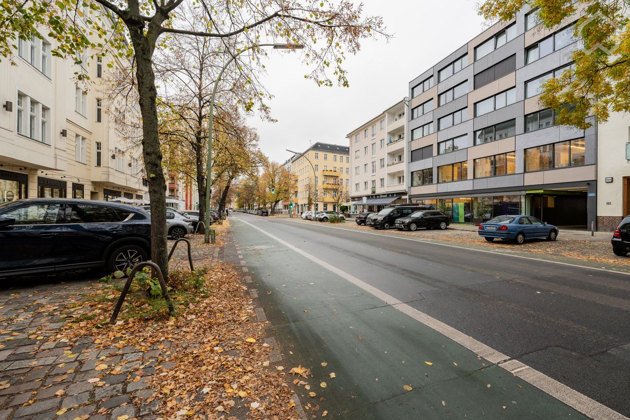 Cozy apartment with terrace near Savignyplatz