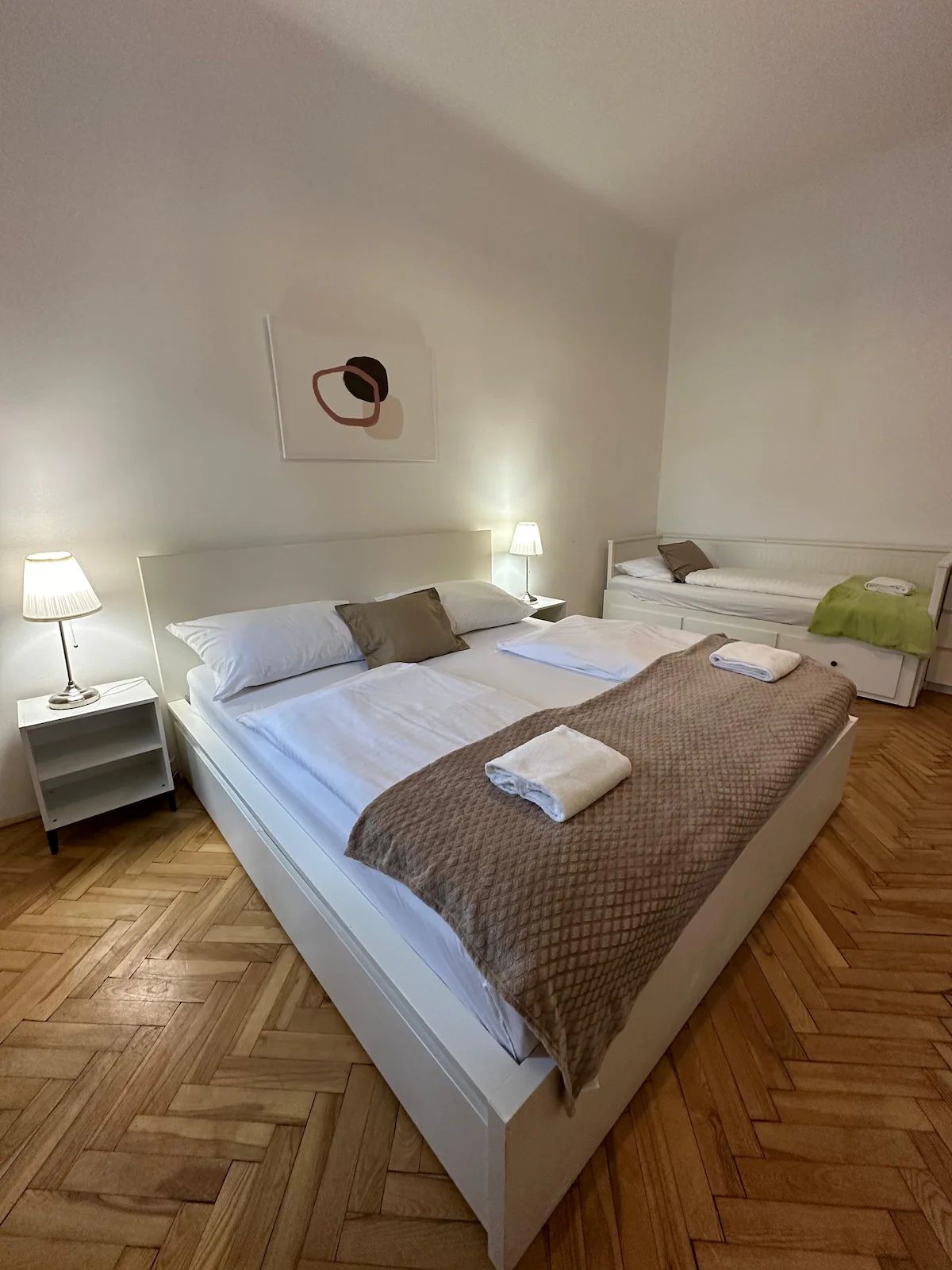 Stylish room for long-term stays @Margareten, up to 3 people