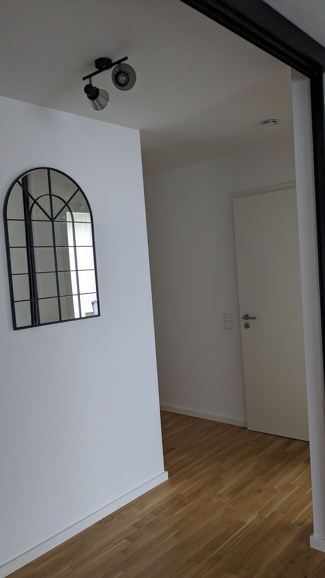 Lovely flat between City and Airport. Close to Kreuzberg or to Tesla fabric.